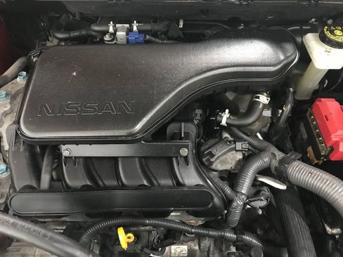 Used 2021 Nissan Rogue Sport S image 37