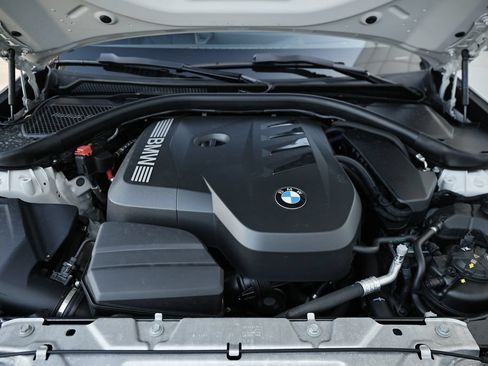 Used 2026 BMW 330i xDrive Sedan AWD/4WD image 32