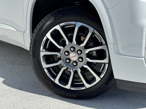 Used 2023 GMC Acadia Denali AWD/4WD image 7