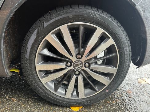 Used 2015 Honda Fit EX image 9