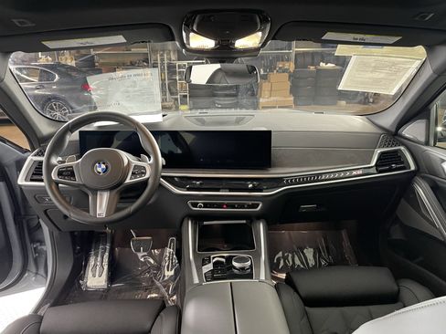 Certified 2024 BMW X6 xDrive40i image 14