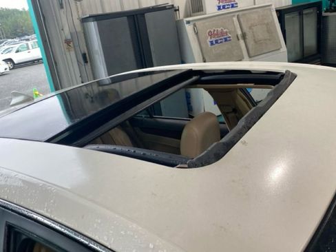 Used 2010 Cadillac CTS Luxury image 10