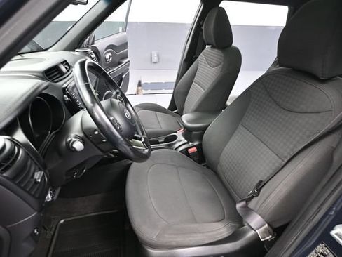 Used 2014 Kia Soul ! w/ Sun & Sound Package FWD image 22