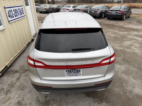 Used 2018 Lincoln MKX Premiere image 6