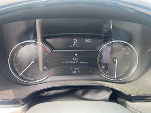 Used 2022 Cadillac XT5 Premium Luxury w/ LPO, Floor Liner Package FWD image 21