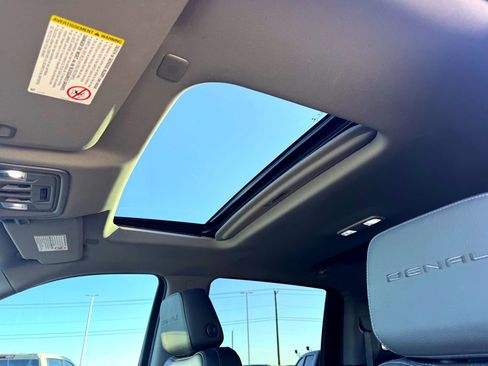 Used 2022 GMC Sierra 2500 Denali w/ Technology Package image 14