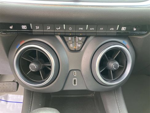 Used 2022 Chevrolet Blazer LT w/ Sound & Technology Package image 29