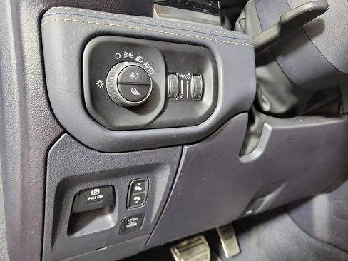 Used 2025 RAM 1500 Tungsten w/ Off Road Group AWD/4WD image 13