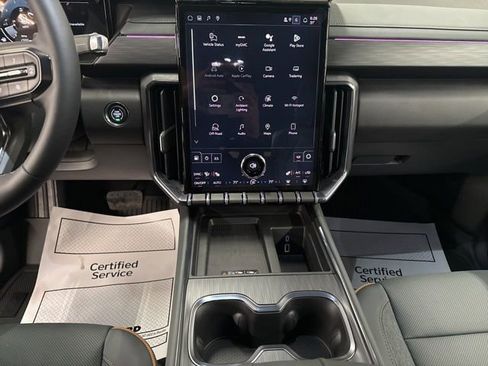 New 2026 GMC Acadia AT4 w/ LPO, Floor Liner Package AWD/4WD image 19