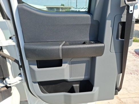 Used 2024 Ford F350 XL w/ Snow Plow Prep Package image 9