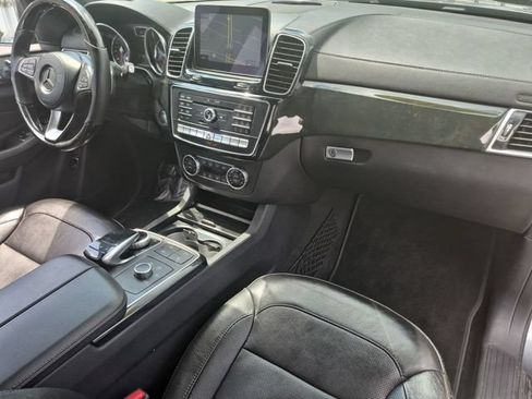 Used 2019 Mercedes-Benz GLS 450 4MATIC image 29