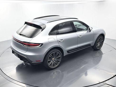 Certified 2026 Porsche Macan AWD/4WD image 39