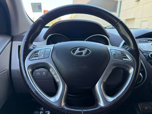 Used 2011 Hyundai Tucson GLS AWD/4WD image 19