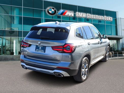 Used 2024 BMW X3 sDrive30i w/ Premium Package image 4