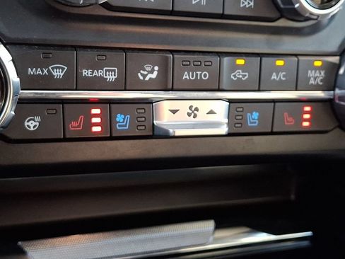 Certified 2024 Ford F450 Lariat w/ FX4 Off-Road Package AWD/4WD image 27