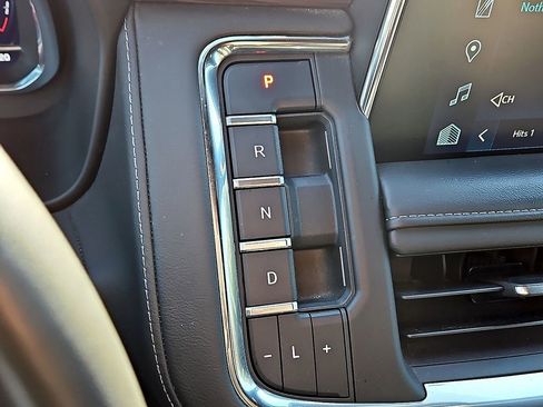 Used 2023 Chevrolet Tahoe LT w/ LT Signature Plus Package image 14