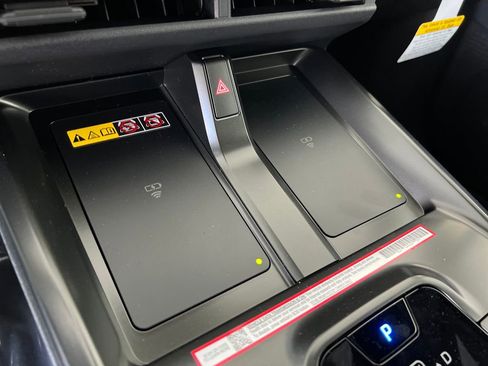 New 2026 Subaru Solterra Premium image 32