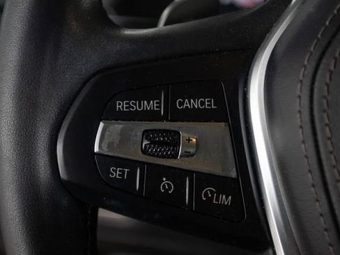 Used 2022 BMW X5 sDrive40i w/ Premium Package image 12