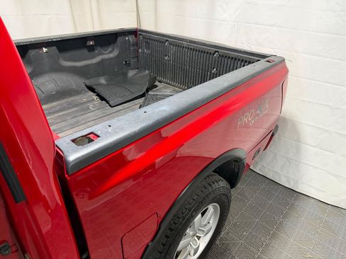 Used 2010 Nissan Titan XE AWD/4WD image 21