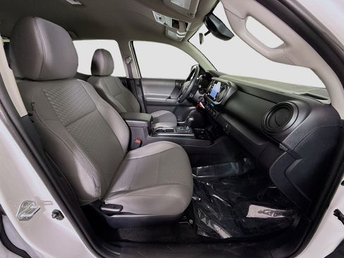 Used 2023 Toyota Tacoma SR image 28