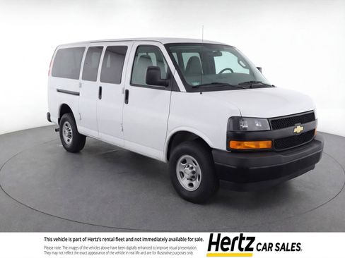 Used 2025 Chevrolet Express 3500 LT w/ LT Preferred Equipment Group image 1