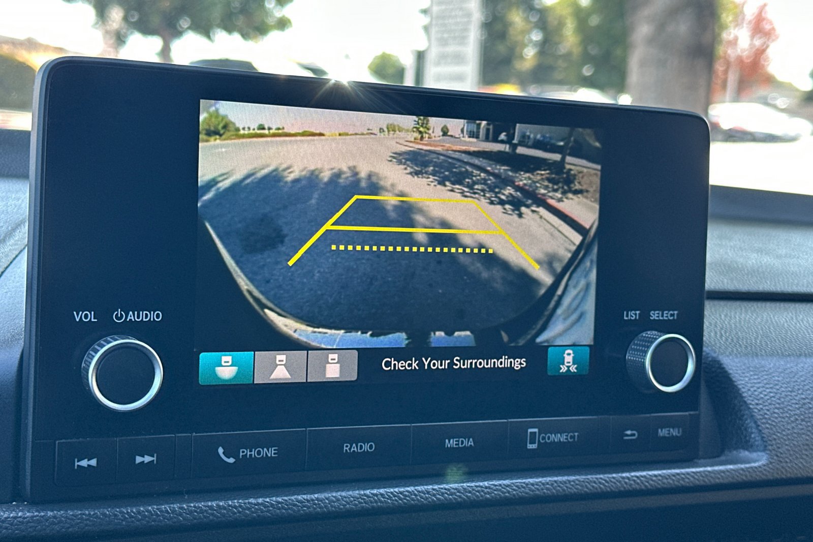 Used 2025 Honda CR-V EX image 18