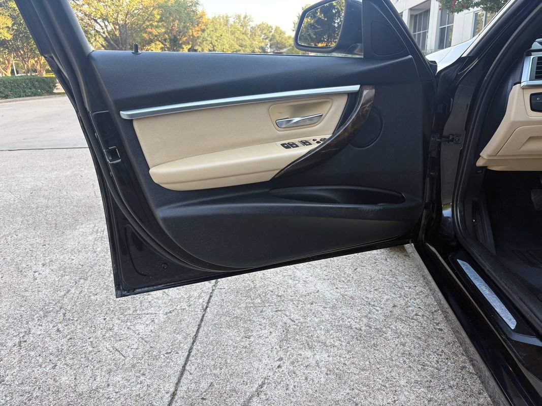 Used 2017 BMW 330i Sedan RWD image 24