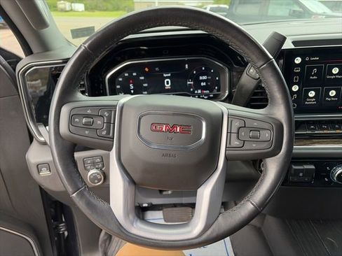 Used 2022 GMC Sierra 1500 SLE w/ Preferred Package AWD/4WD image 10