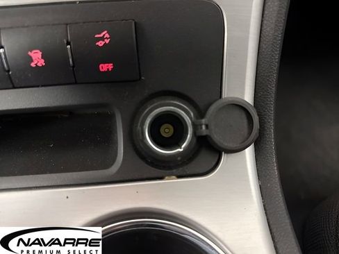 Used 2011 GMC Acadia SLE FWD image 24