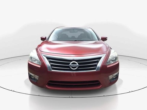 Used 2014 Nissan Altima 2.5 SV w/ Convenience Package FWD image 12