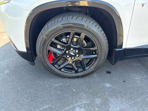 Used 2021 Chevrolet Traverse Premier w/ Redline Edition AWD/4WD image 27