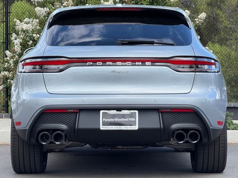 Certified 2026 Porsche Macan image 6