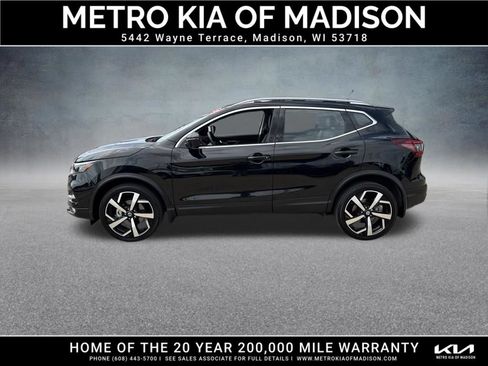 Used 2022 Nissan Rogue Sport SL w/ Premium Package AWD/4WD image 3