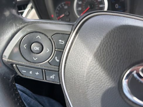 Used 2022 Toyota Corolla Cross LE image 22