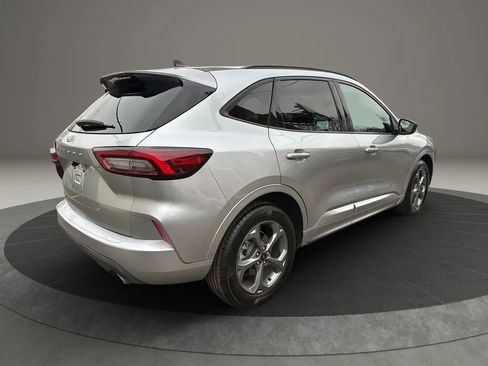 Used 2023 Ford Escape ST-Line FWD image 5