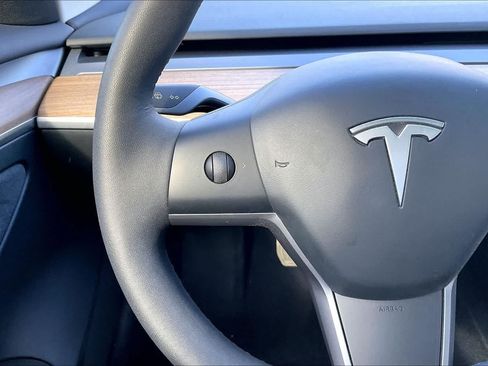 Used 2023 Tesla Model 3 Standard Range RWD image 24