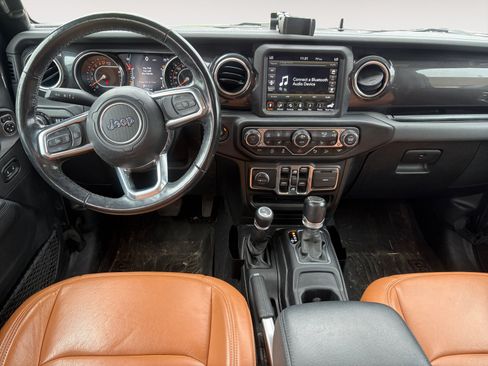 Used 2021 Jeep Wrangler Unlimited Sahara AWD/4WD image 10
