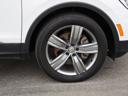 Used 2021 Volkswagen Tiguan SEL image 9