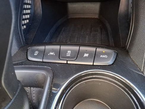Used 2023 Chevrolet TrailBlazer LT AWD/4WD image 33