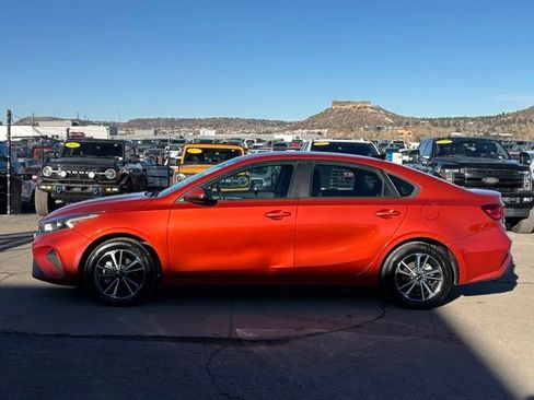 Used 2023 Kia Forte LXS w/ LXS Technology Package image 2