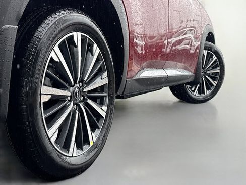 New 2026 Nissan Pathfinder Platinum image 14