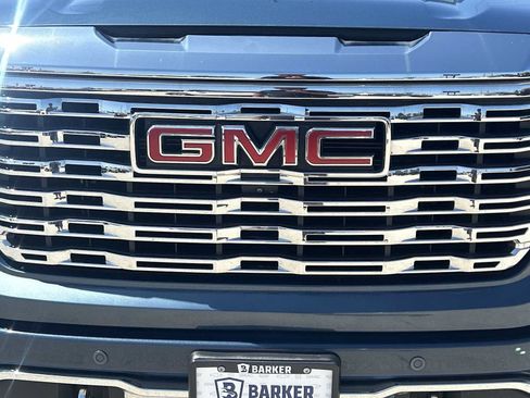 Used 2024 GMC Sierra 1500 Denali w/ Technology Package AWD/4WD image 31