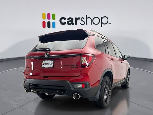 Used 2025 Honda Passport Black Edition image 5