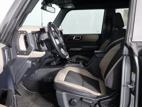 Used 2022 Ford Bronco Wildtrak image 9