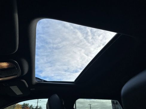 Used 2024 Dodge Durango GT image 26