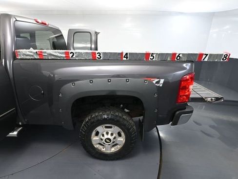 Used 2011 Chevrolet Silverado 2500 LT w/ Interior Plus Package AWD/4WD image 34
