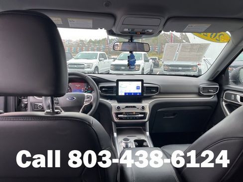 Used 2022 Ford Explorer XLT w/ Equipment Group 202A image 15
