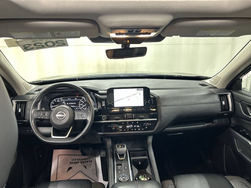 Used 2023 Nissan Pathfinder SL w/ SL Premium Package AWD/4WD image 19