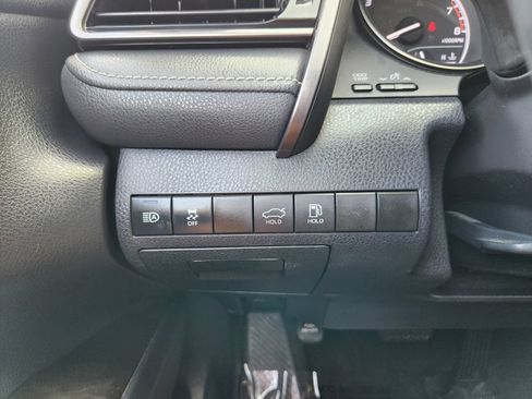 Used 2022 Toyota Camry SE FWD image 22