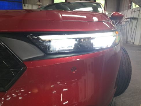 Used 2023 Honda Accord Touring image 31